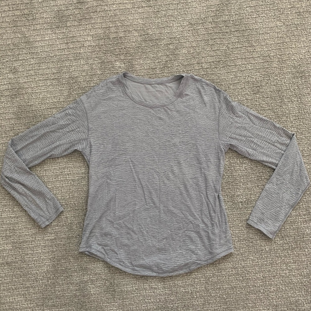 Lulu lemon Gray Long Sleeve Running Shirt Size 6